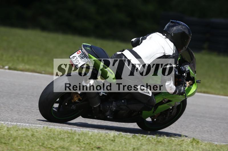 /Archiv-2024/29 12.06.2024 MOTO.CH Track Day ADR/Gruppe blau/4